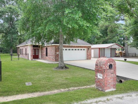 Single Family Residence in Buna TX 778 County Road 774.jpg