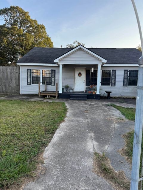 Photo of 1811 Houston Ave., Orange, TX 77630 (MLS # 263746)
