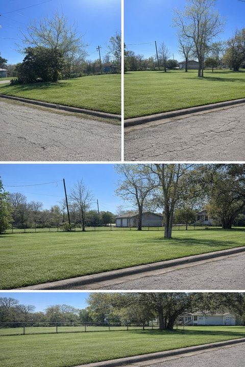 Photo of 1049 Nederland, Port Arthur, TX 77640 (MLS # 265852)