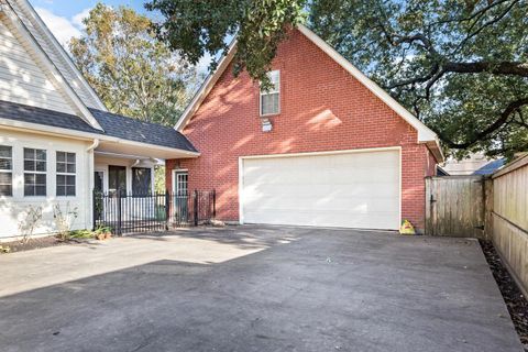 A home in Port Neches