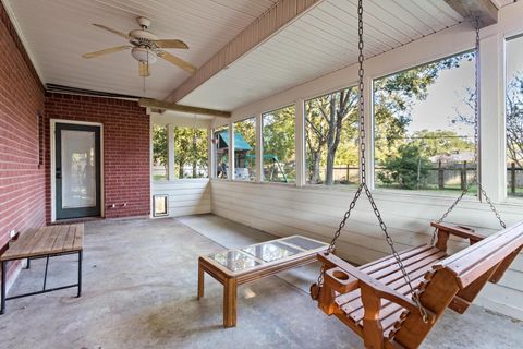 A home in Port Neches