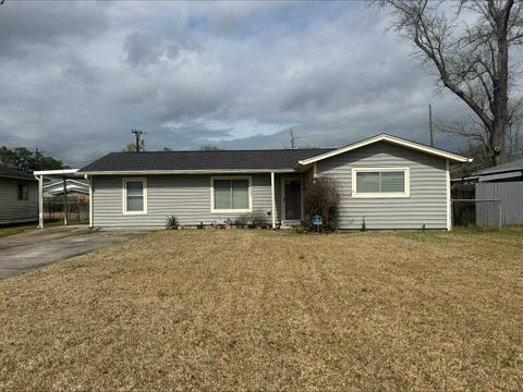 Photo of 1242 Palm, Orange, TX 77630 (MLS # 265242)