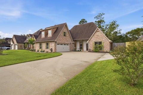 Photo of 108 Saylor's Way, Lumberton, TX 77657 (MLS # 271392)