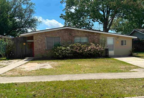 Photo of 3615 Ridgemont Drive, Orange, TX 77630 (MLS # 266262)