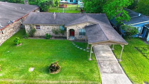 Photo of 1465 Fairway Street, Beaumont, TX 77703 (MLS # 266614)