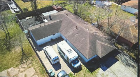 Photo of 1945 Sarah, Beaumont, TX 77705 (MLS # 263183)