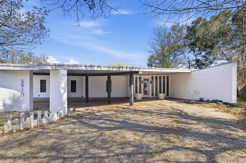 Photo of 5910 Zenith, Beaumont, TX 77706 (MLS # 265948)