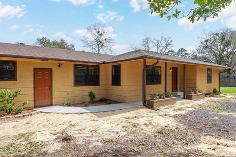 A home in Vidor