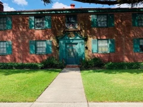 Photo of 2590 Mcfaddin, Beaumont, TX 77702 (MLS # 263513)