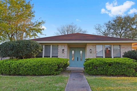 Photo of 6925 Glen Willow Dr., Beaumont, TX 77706 (MLS # 265974)
