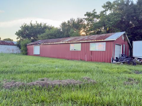 Photo of 1512 S 14th Street, Nederland, TX 77627 (MLS # 261041)