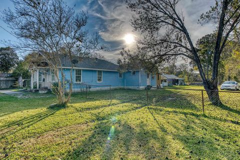 Photo of 3780 Houston, Beaumont, TX 77705 (MLS # 266178)