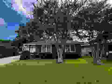 Photo of 4530 Boyd, Groves, TX 77619 (MLS # 270053)
