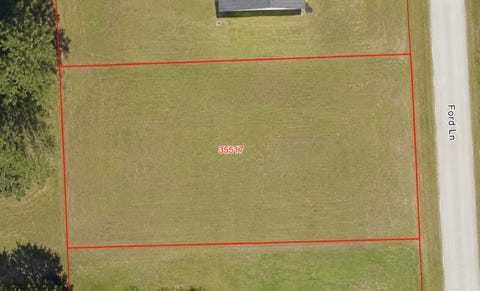 Photo of 113 Ford Lane, Orange, TX 77632 (MLS # 269789)