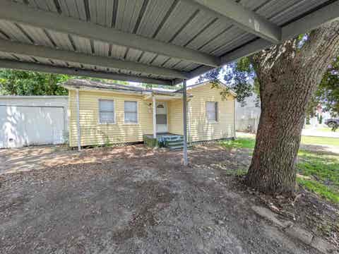 Photo of 707 S 13th St., Nederland, TX 77627 (MLS # 270163)
