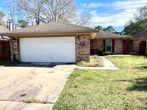 Photo of 6630 Forest Trail Cir, Beaumont, TX 77713 (MLS # 264351)