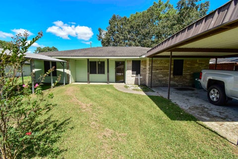 Photo of 1446 Huntsman St, Orange, TX 77632 (MLS # 271277)