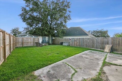 A home in Port Neches