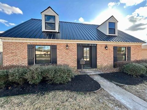 Photo of 6275 Westgate, Beaumont, TX 77706 (MLS # 266324)