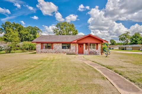 Photo of 1120 Alma Cir, Vidor, TX 77662 (MLS # 270652)