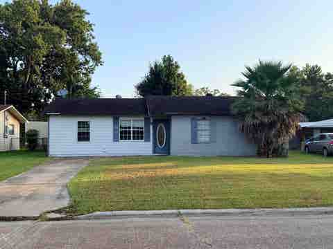 Photo of 3626 Kenwood, Orange, TX 77630 (MLS # 270174)