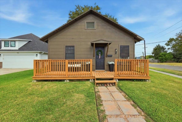 1302 KATY ST, PORT NECHES, TX 77651 - Image 9e043cac8eac2b99d00fbbf15bf37843/2091480802