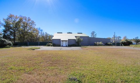 Photo of 8805 E I H 10, Orange, TX 77630 (MLS # 255146)