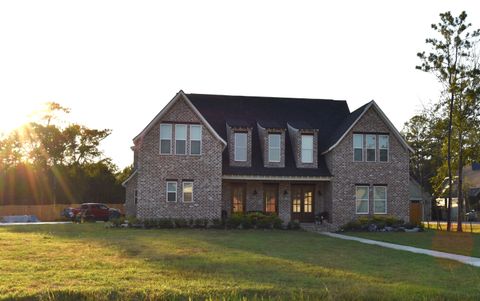 A home in Lumberton