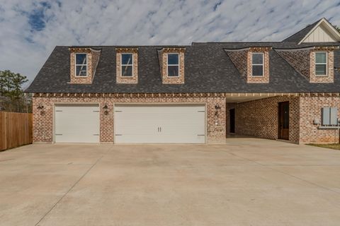 A home in Lumberton