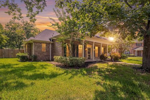 Photo of 4 Twin Circle Drive, Beaumont, TX 77706 (MLS # 268521)