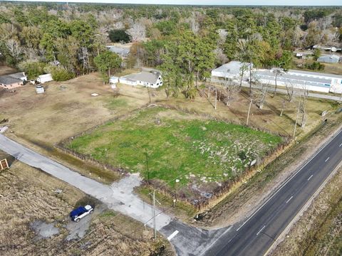 Photo of 18634 Ih 10, Vidor, TX 77662 (MLS # 255323)