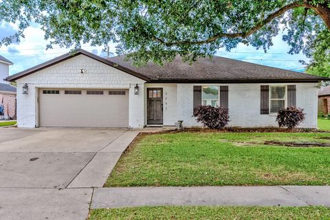 Photo of 2241 Patricia Ln, Port Neches, TX 77651 (MLS # 266649)