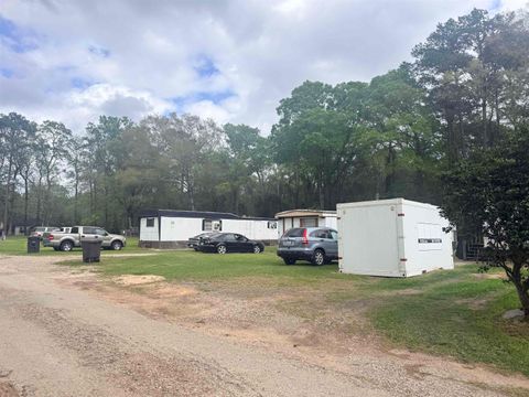 Photo of 2105 Frazier, Vidor, TX 77662 (MLS # 266463)