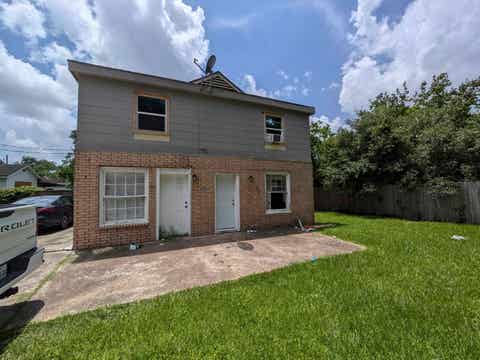 Photo of 327 Alabama Ave, Beaumont, TX 77705 (MLS # 270095)