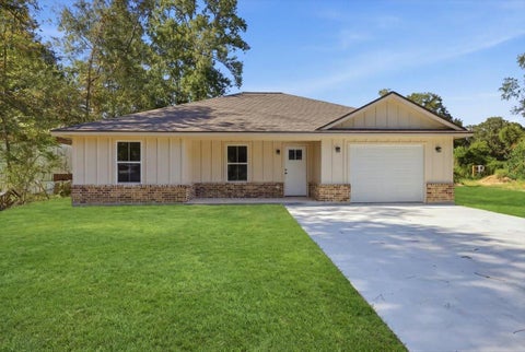 Photo of 685 E Tram, Vidor, TX 77662 (MLS # 270134)