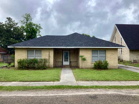 Property photo of 103 W Main Street, Kirbyville, TX 75956