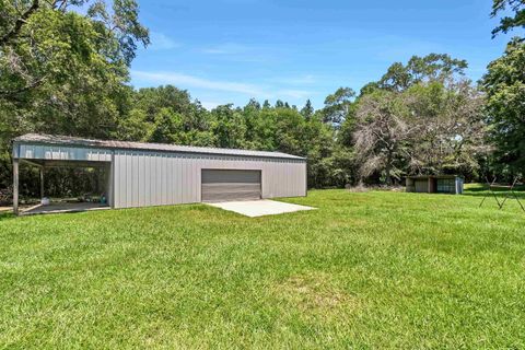 A home in Silsbee