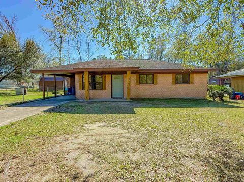 Photo of 2564 Dennis Dr, Orange, TX 77632 (MLS # 264580)