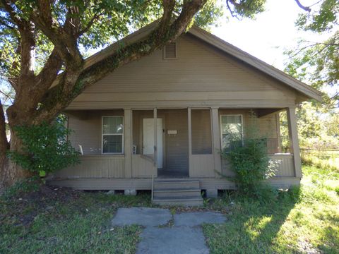 Photo of 710 12th St, Orange, TX 77630 (MLS # 262774)