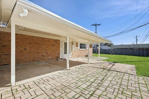 A home in Port Neches