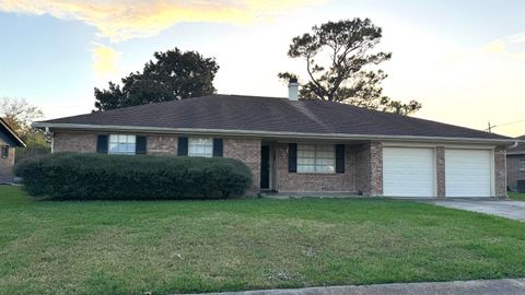 A home in Port Neches