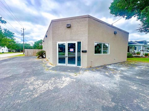 Photo of 928 Block Street, Port Neches, TX 77651 (MLS # 258289)