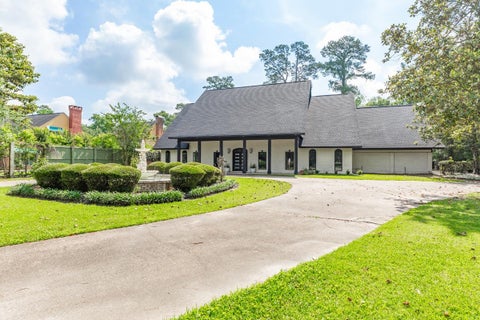 Photo of 1380 Thomas Rd, Beaumont, TX 77706 (MLS # 271436)