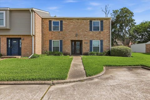 Photo of 1532 Marshall Woods Drive, Beaumont, TX 77706 (MLS # 268381)