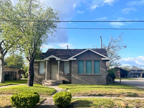 Photo of 2474 Broadway, Beaumont, TX 77702 (MLS # 266091)