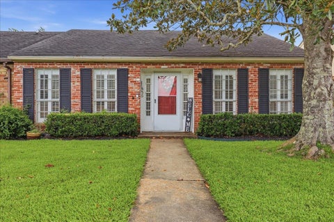 Photo of 455 Georgetown St., Beaumont, TX 77707 (MLS # 268482)
