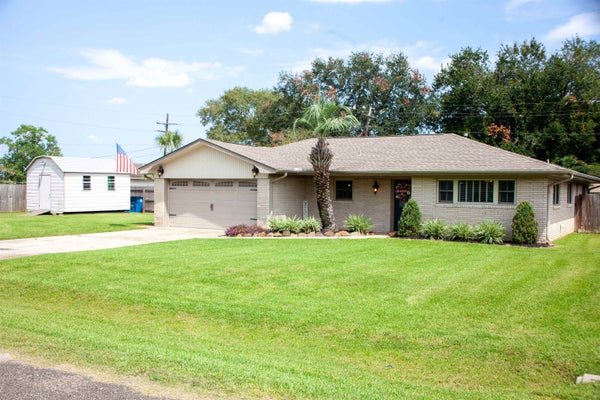 326 MARTIN AVE, BRIDGE CITY, TX 77611 - Image ad833f2b727d02eff7cb8350fd0039e2/3300516996