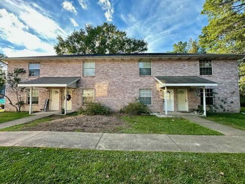 Photo of 527 N Village Creek Parkway 3B #3B, Lumberton, TX 77657 (MLS # 264817)