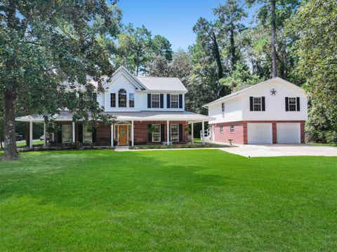 Photo of 1000 Forsythia, Village Mills, TX 77663 (MLS # 270082)