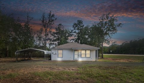 A home in Kirbyville